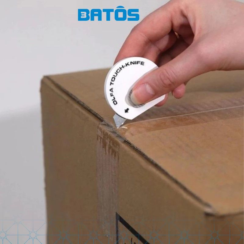 Dao rọc giấy OLFA TK-4/32, có thể gắn móc khóa, lưỡi thép không rỉ, sản xuất Nhật Bản.
