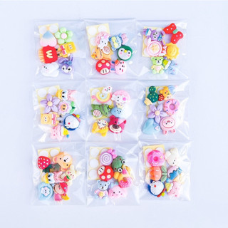 (Tặng ngẫu nhiên) Sticker 3D nổi trang trí sổ sách, bình nước, điện thoại chống thấm nước