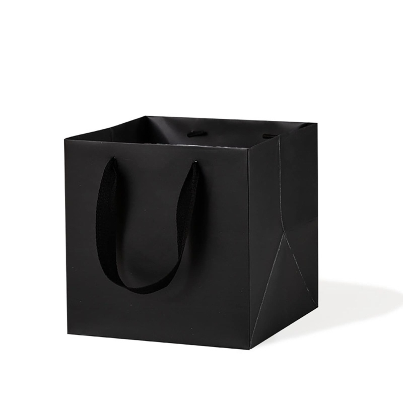túi giấy đáy vuông size lớn 30x30x30cm chuyên đựng các đồ có hộp vuông hình  lập phương.