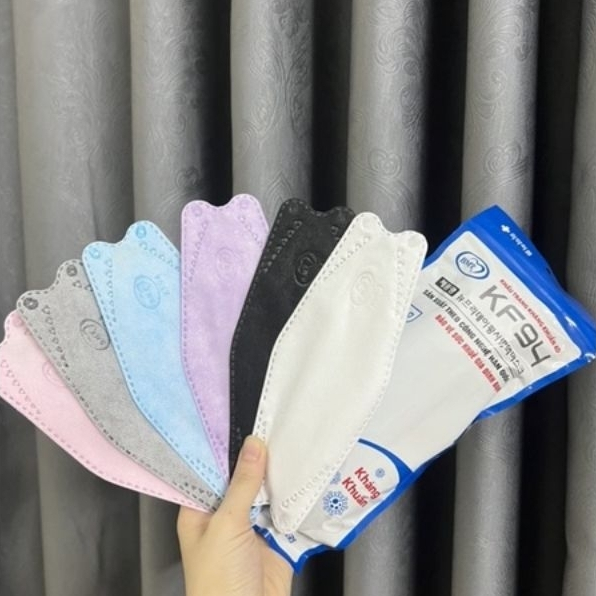 Giá sỉ thùng 300 chiếc khẩu trang KF94 KHẨU TRANG 4D mask KF94 MASK 4 lớp dày dặn kiểu HÀN