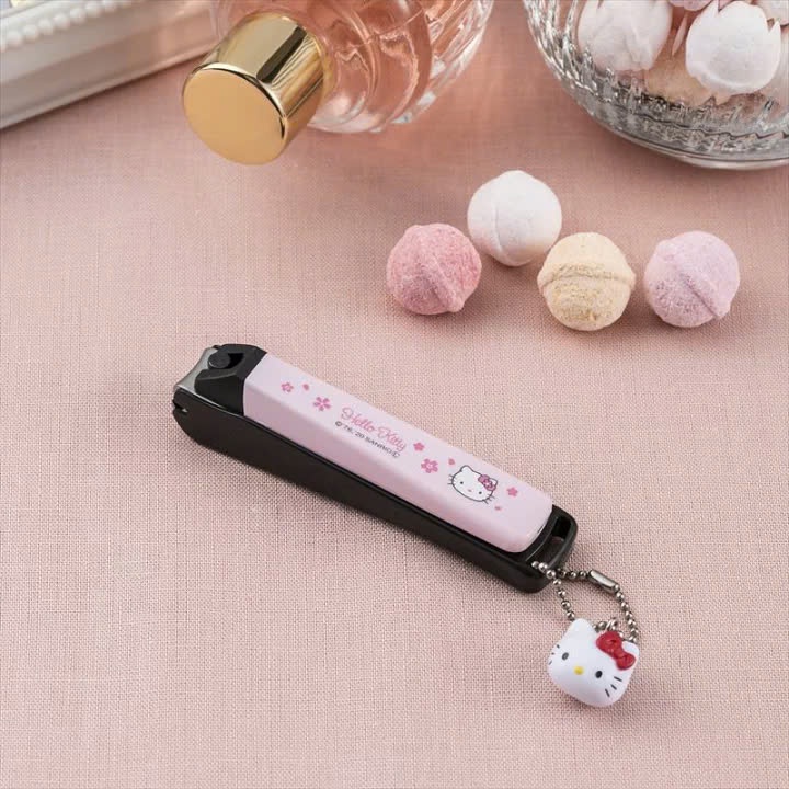 Bấm Móng Tay Thép Không Gỉ Hello Kitty Kai 08747 - KK2533 (Size M)