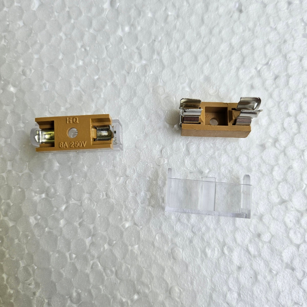 Hộp bảo vệ cầu chì ống Thủy Tinh Cầu Chì sứ đế cầu chì có nắp 6A 5x20mm 5*20mm có chân hàn mạch