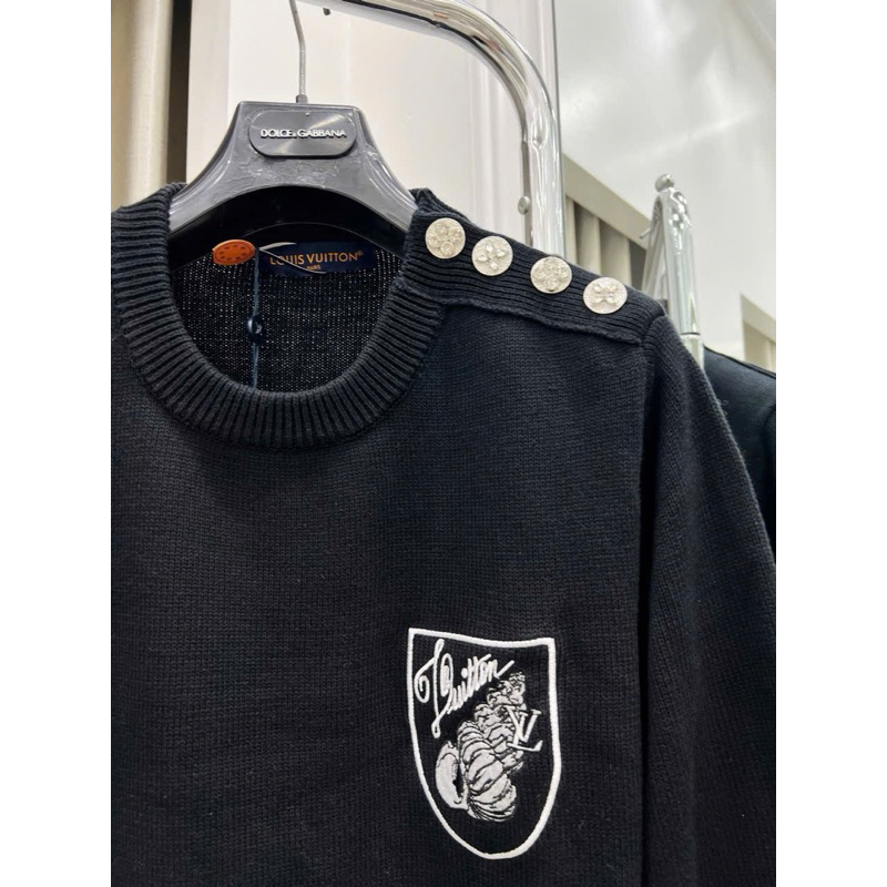 ⚡️[Hight Quality] Áo Len Lu1s Vu11on Màu Đen Sweater - Điểm Nhấn Ốc Sên Thêm Phối Đá Vai Cao Cấp Chất Len Dày Nam Nữ