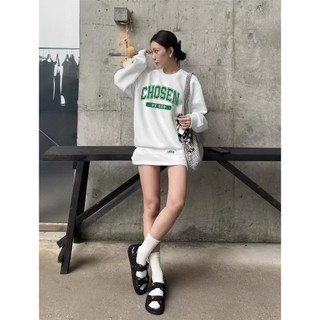 Set Bộ Nỉ Nữ Thu Đông CHEPOL Cổ Tròn, In Chữ, Chất Nỉ Chân Cua Cao Cấp, Dày Dặn (Áo Sweater Trắng+Chân Váy Trắng)-CPN136