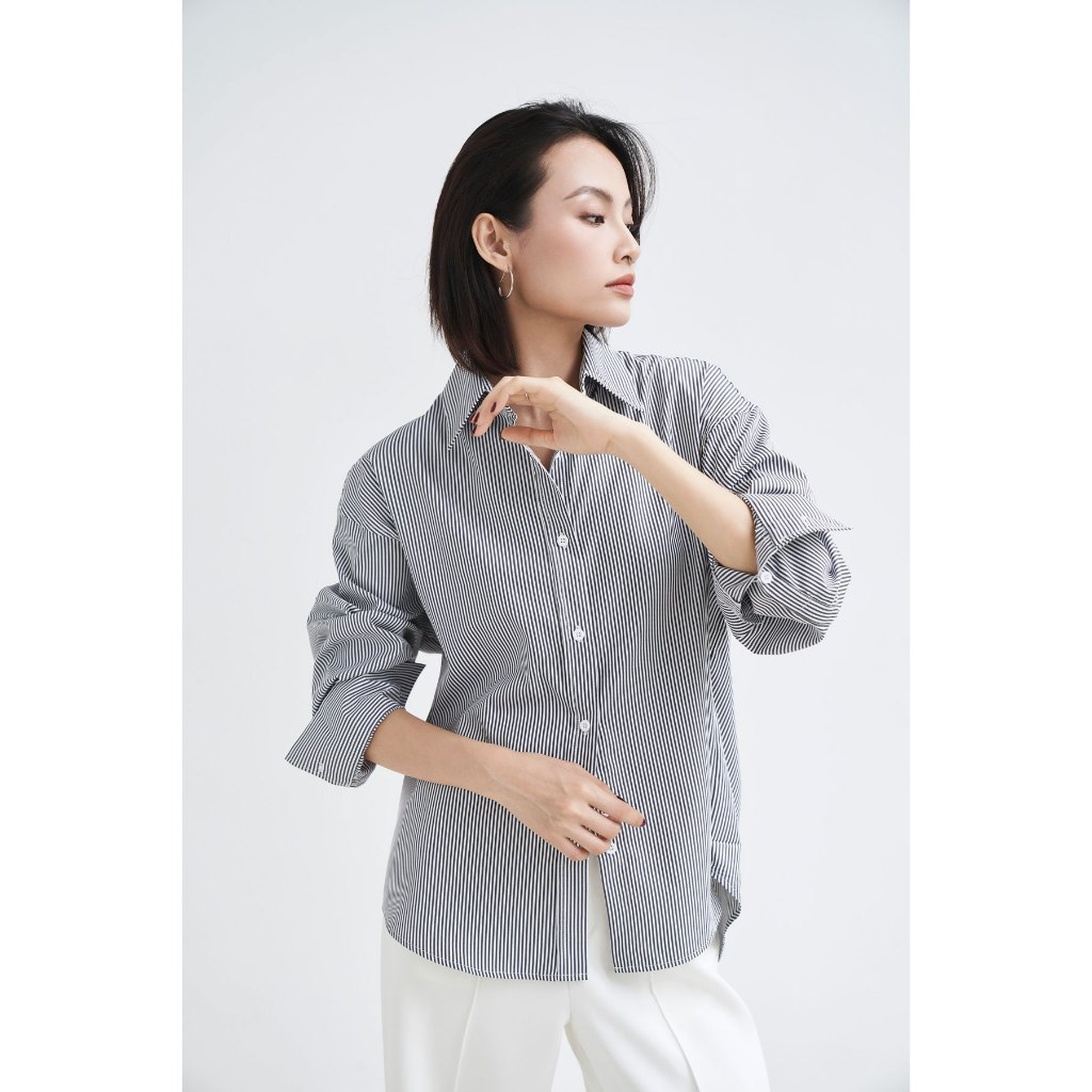 Ảnh Áo sơ mi nữ GILLEE dáng oversized, sơ mi form rộng vải kate Mỹ tone đen và xám sang trọng, cuốn hút 2