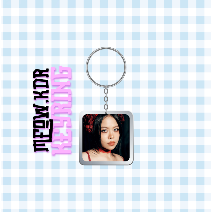 Móc khoá nhựa/Keyring ca sĩ Tlinh(Đọc mô tả để biết thêm thông tin)