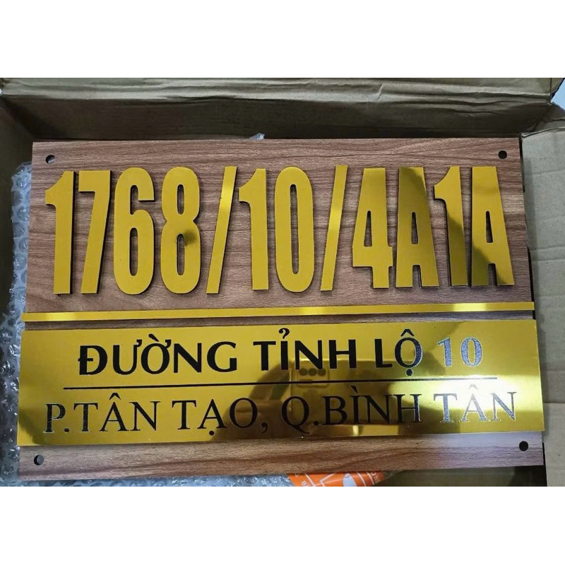 bảng, biển số nhà Alu vân gỗ nhạt. số nổi sang trọng. thiết kế theo yêu cầu