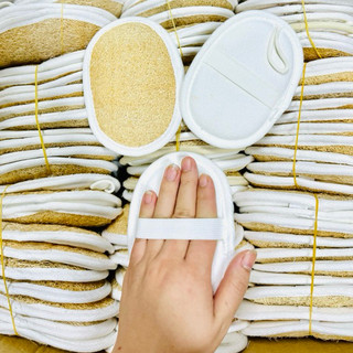 Bông Tắm Xơ Mướp KBEcolife Tạo Bọt Mịn Dưỡng Ẩm Làm Sạch Sâu Tẩy Tế Bào Chết (Oval 1 mặt xơ)