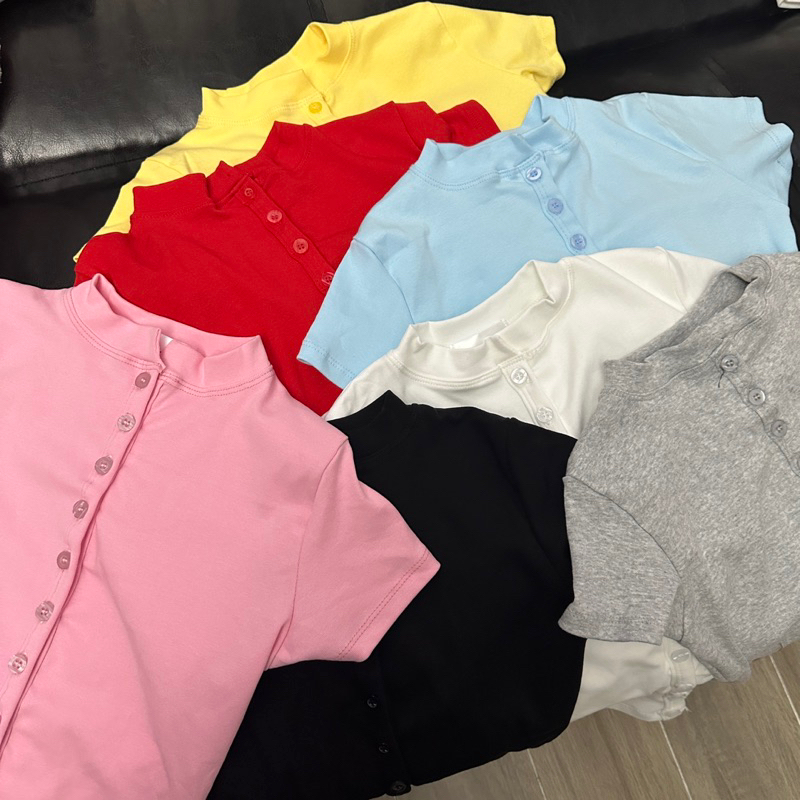 CANDY TOP - Áo Ôm Tay Ngắn Cổ Còn Cao Gài Full Nút Chất Cotton Mềm 4 Chiều Co Giản (2 SIZE) | BigBuy360 - bigbuy360.vn