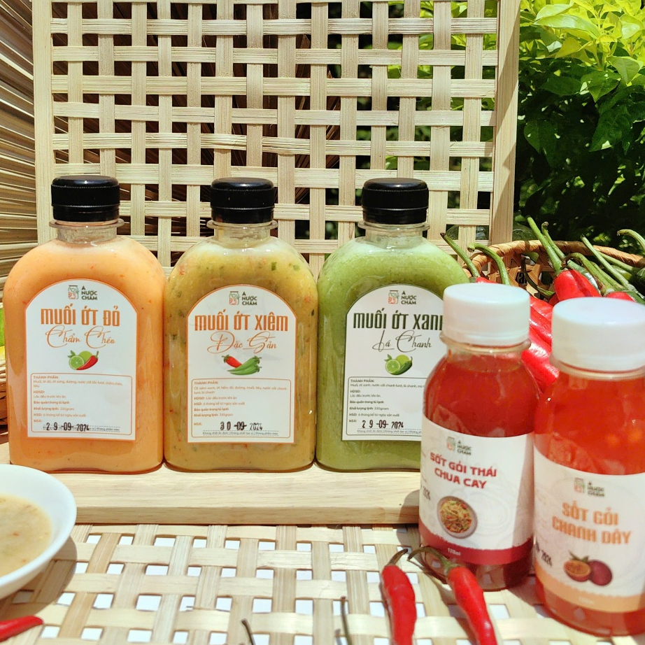 Combo 5 Chai Muối chấm và sốt trộn gỏi [3 chai muối chấm lớn + 2 sốt gỏi nho] A Nước Chấm