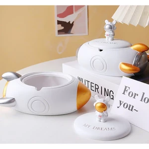 Gạt tàn phi hành gia decor bàn làm việc sang trọng, bowhouse