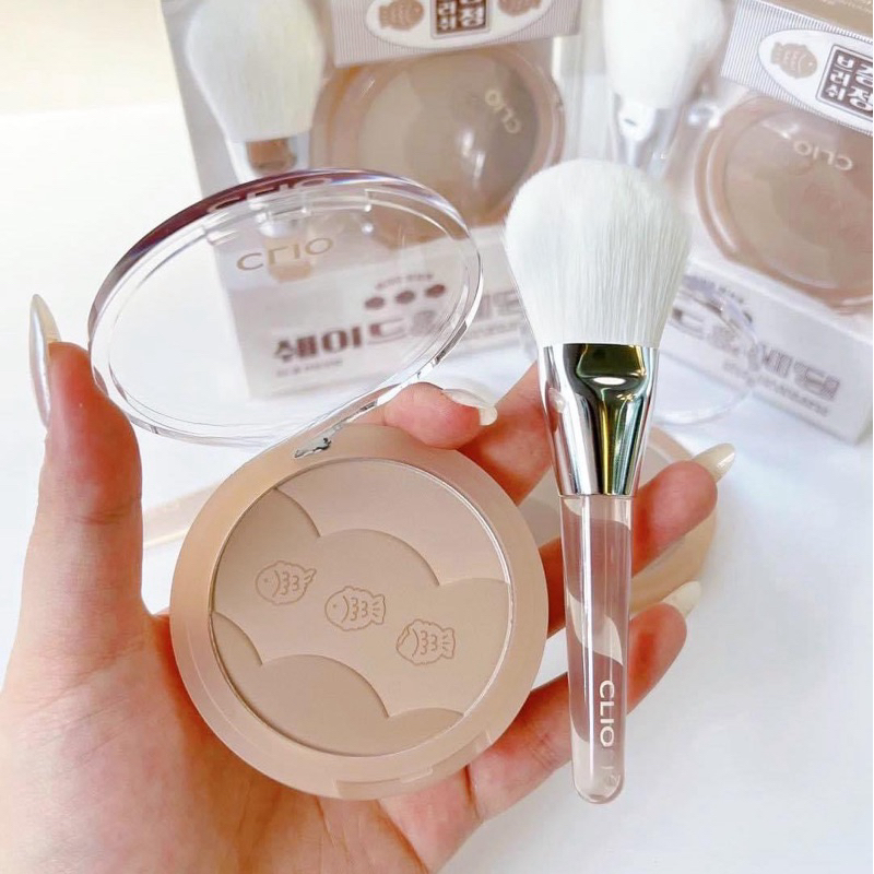 Phấn tạo khối Clio Shade & Shading Contour. Sản phẩm giúp tạo hiệu ứng góc cạnh khuôn mặt cực đẹp.