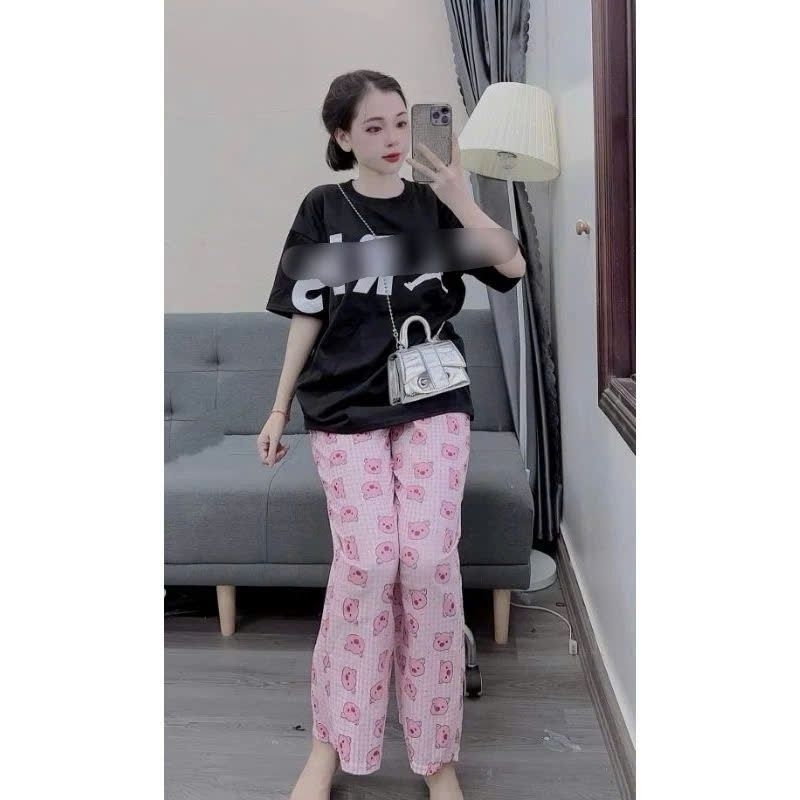 Sét quần ống suông họa tiết heo hồng + mix áo phông form rộng chữ PARI