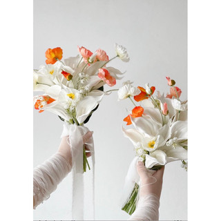 bó hoa cưới cầm tay cô dâu rum và poppy ceveria r2389