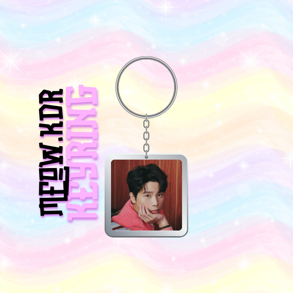 Móc khoá nhựa/Keyring ca sĩ Quân A.P (Đọc mô tả để biết thêm thông tin)