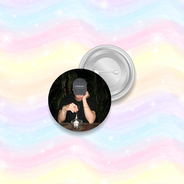 Huy hiệu cài áo/badge/pin album ca sĩ Negav (đọc miêu tả)