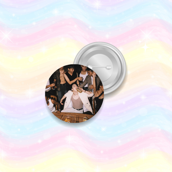 Huy hiệu cài áo/badge/pin album ca sĩ Negav (đọc miêu tả)