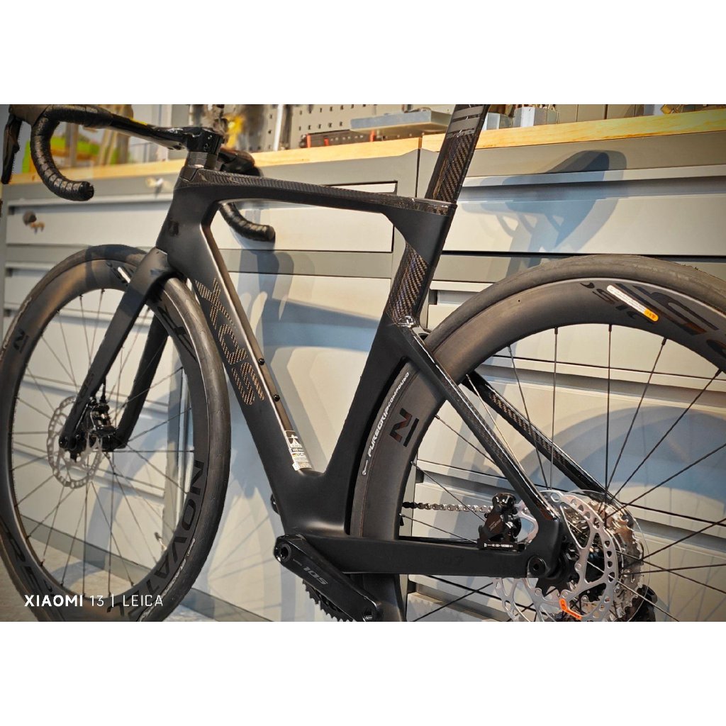 Xe Đạp Đua XdS AD7 2025 F-x Bike Full Carbon Siêu Nhẹ Kèm Bộ Xe Đạp Đua XdS AD7 2025 F-x Bike Full Carbon Siêu Nhẹ Kèm Bộ