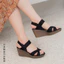 Sandal đễ xuồng KOSU cao 8cm, Sandal quai chéo Nhật Bản thiết kế trẻ trung nâng đỡ bàn chân 19966