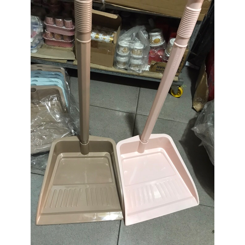Xúc Rác nhựa- cán cao- mẫu mới | Shopee Việt Nam