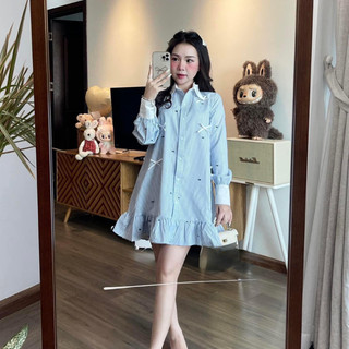 Đầm nữ,váy nữ sơ mi dài tay dang xòe gấu thiết kế kẻ xanh phối màu cổ họa tiết đính nơ nổi siêu xinh HCOM3230 YuuMiStyle