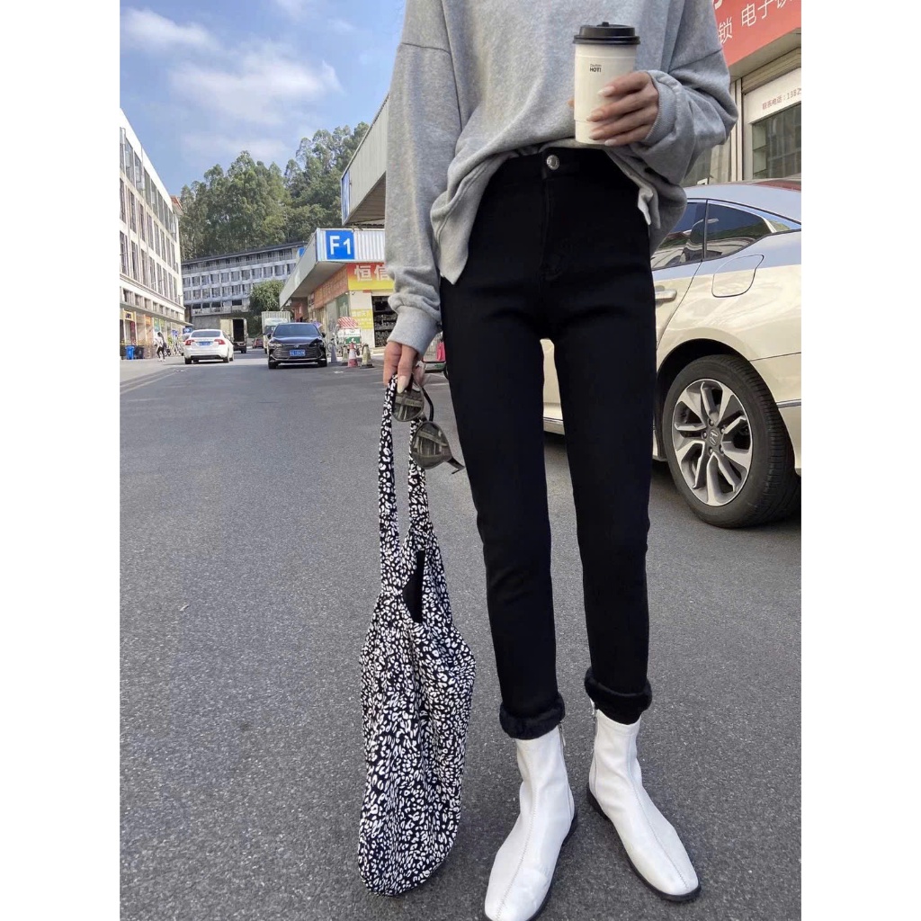 Quần Jean ống ôm trơn không túi XONXENSHOP