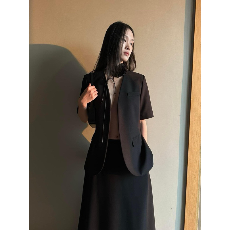 ÁO BLAZER NỮ NGẮN TAY KHÔNG CỔ KÈM CHÂN VÁY ĐEN CÔNG SỞ DÀI [MAY THEO SỐ ĐO]