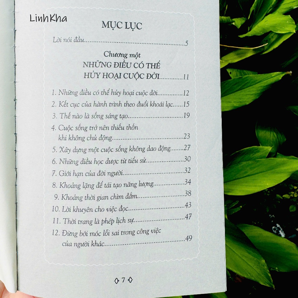Ảnh Suy Nghĩ Ngược - Cuốn Sách Cải Thiện Suy Nghĩ Giúp Bạn Sống chủ Động Tích Cực Và Thành Công - Tân Việt 2