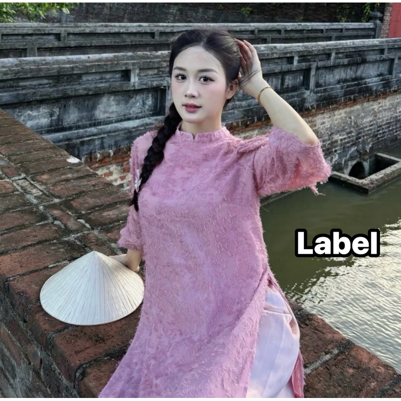 Áo dài cách tân hoa nổi nhiều màu, Yến phượng kèm quần lụa, lông vũ hoa tua rua (LABEL_STORE)