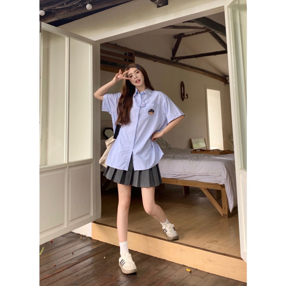 Áo sơ mi LIVE GREAT ngắn tay họa tiết kẻ sọc màu xanh dương phong cách Hàn Quốc thời trang mùa hè mới cho nữ | BigBuy360 - bigbuy360.vn