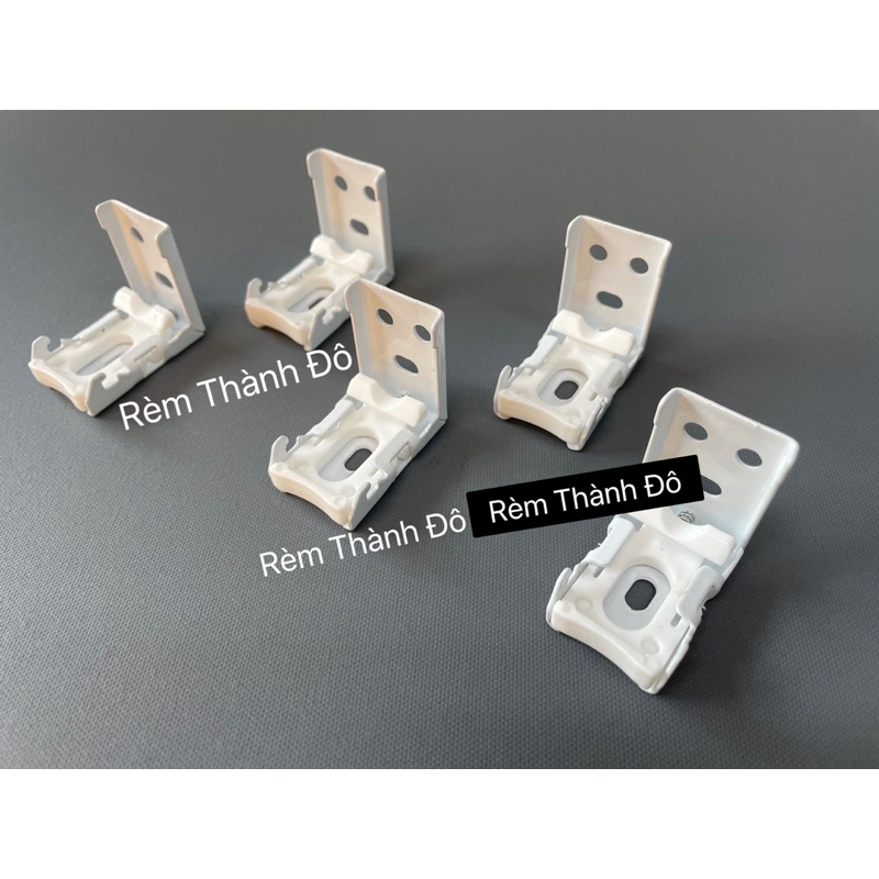 Ke gắn rèm roman / ke treo rèm vải roman ( tặng kèm vít nở) | Shopee ...