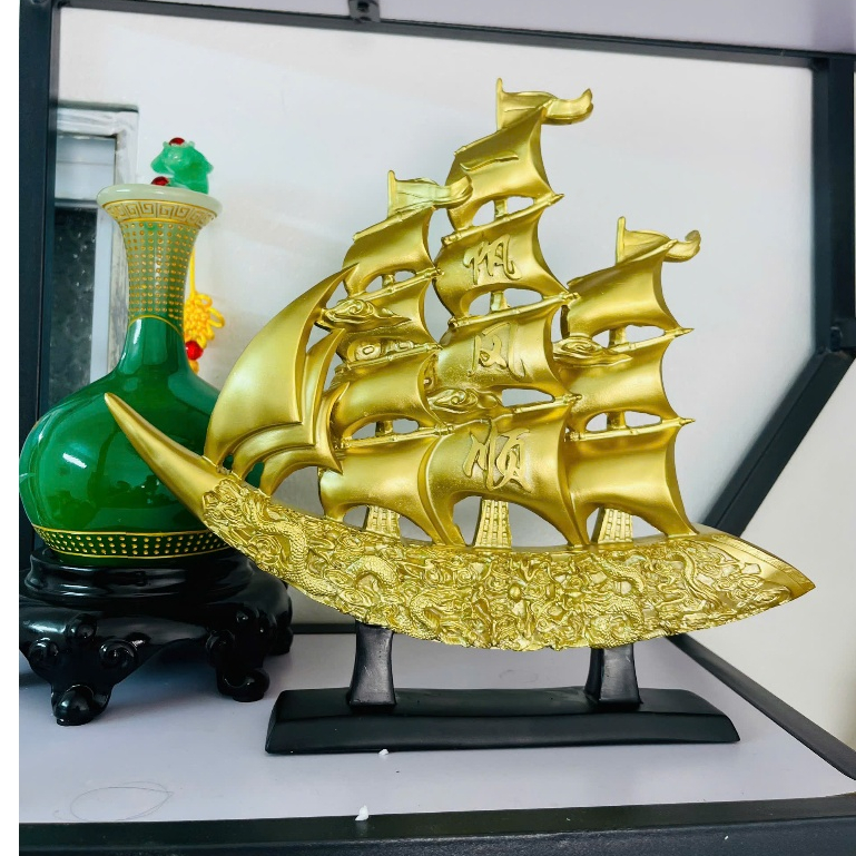 Tượng Thuyền Thuận Buồm Xuôi Gió Composite cao cấp Trang trí phong cách quà tặng tân gia khai trương kích thước 33x34cm