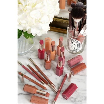 Son Thỏi Bóng Fenty Beauty Gloss Bomb Stix High-Shine