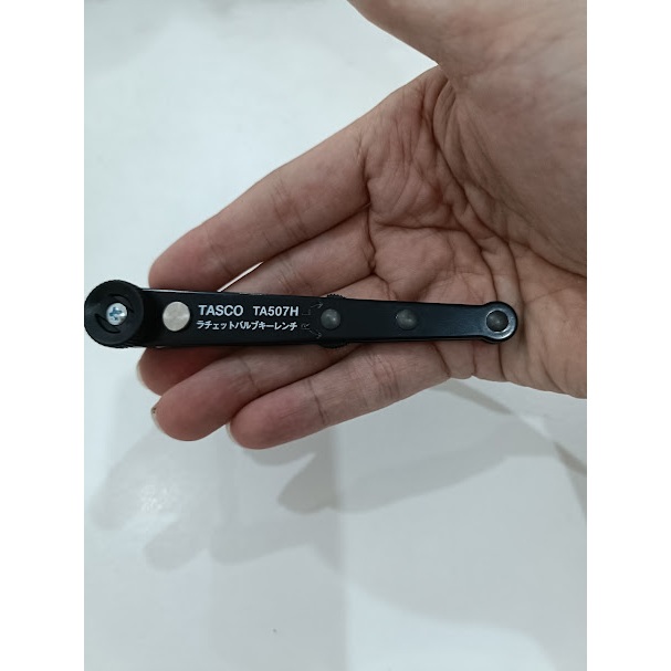 TAY LẮC ĐẢO CHIỀU VẶN VÍT/ MỞ KHOÁ GA ĐIỀU HOÀ TASCO TA507H