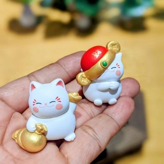 Bé mèo may mắn tài lộc dễ thương