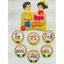 Bé học lễ giáo - trang trí lớp mầm non