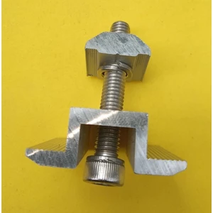 kẹp giữa Kẹp biên tấm pin mặt trời 3cm 3.5cm 4cm