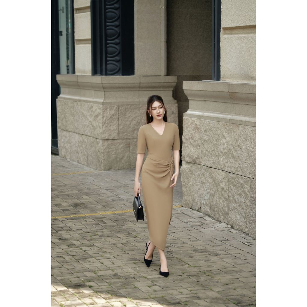 Vella Fashion đầm midi tay ngắn xoắn eo xẻ trước VD24073 - MILA dress