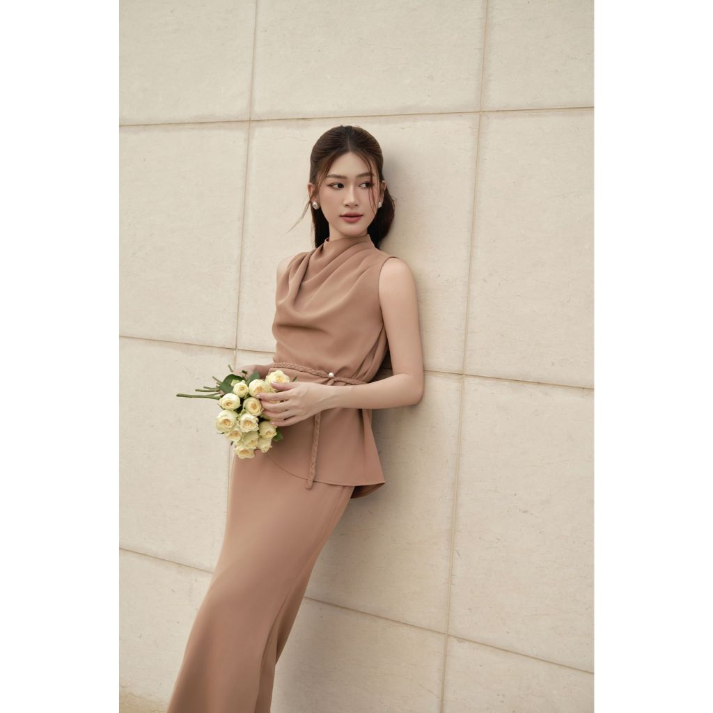 Vella Fashion set áo kiểu cổ đổ không tay và chân váy midi VA24096 VV24097 - BELLA Set