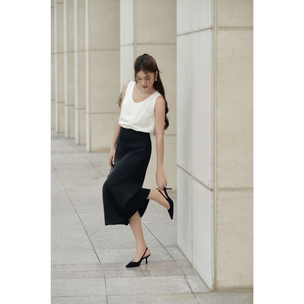 Vella Fashion blazer tay ngắn có túi trước VAK24090