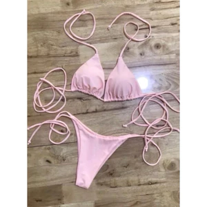Bikini 2 mảnh Hồng phấn . Bikini áo tam giác quần ship nhỏ (HÌNH shop chụp - kèm video)