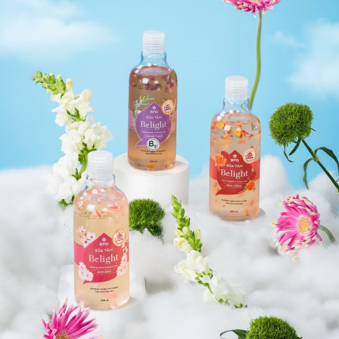 Ảnh Sữa Tắm Cánh Hoa Tinh Dầu Dưỡng Trắng Da Mịn Màng Lưu Hương Quyến Rũ Belight 330ml 2