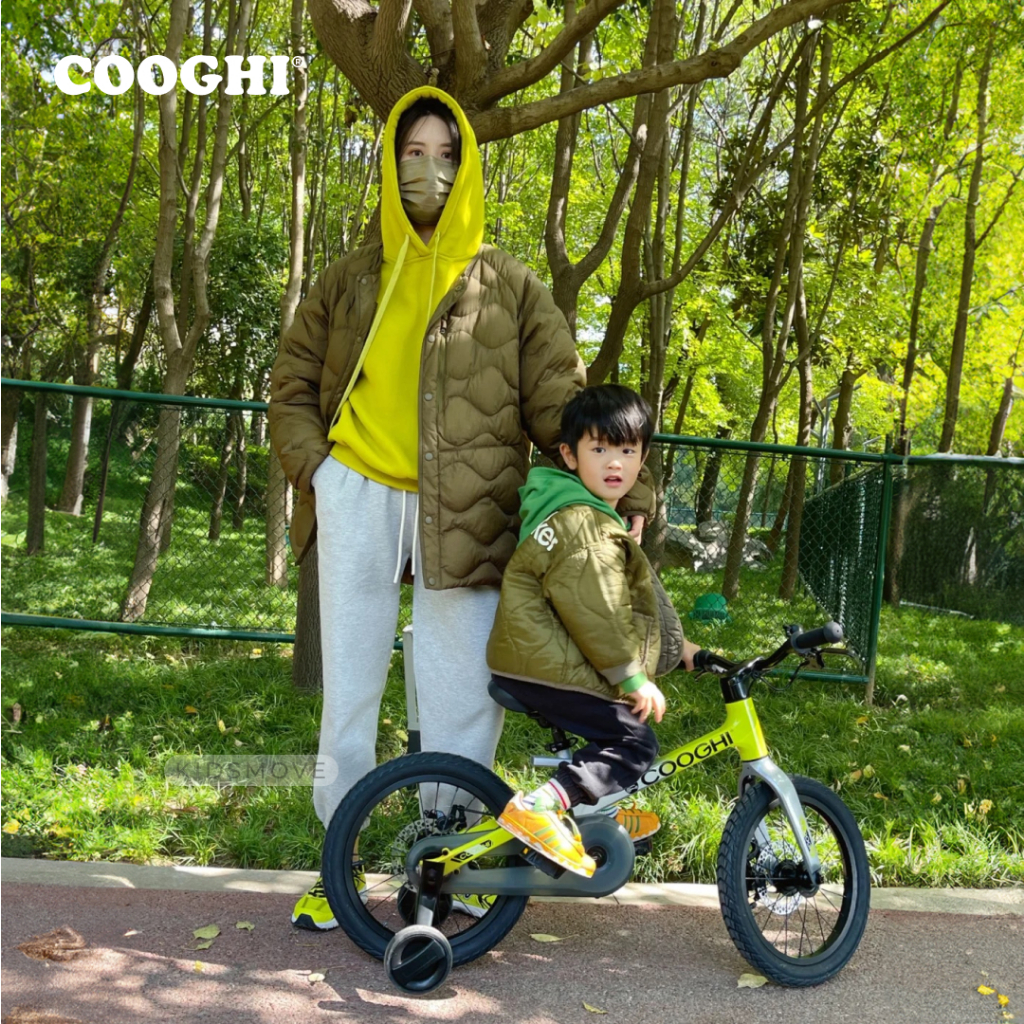 Xe đạp cho bé siêu nhẹ Cooghi F1 phong cách thể thao, khung magie hàng không cao cấp, có bánh phụ