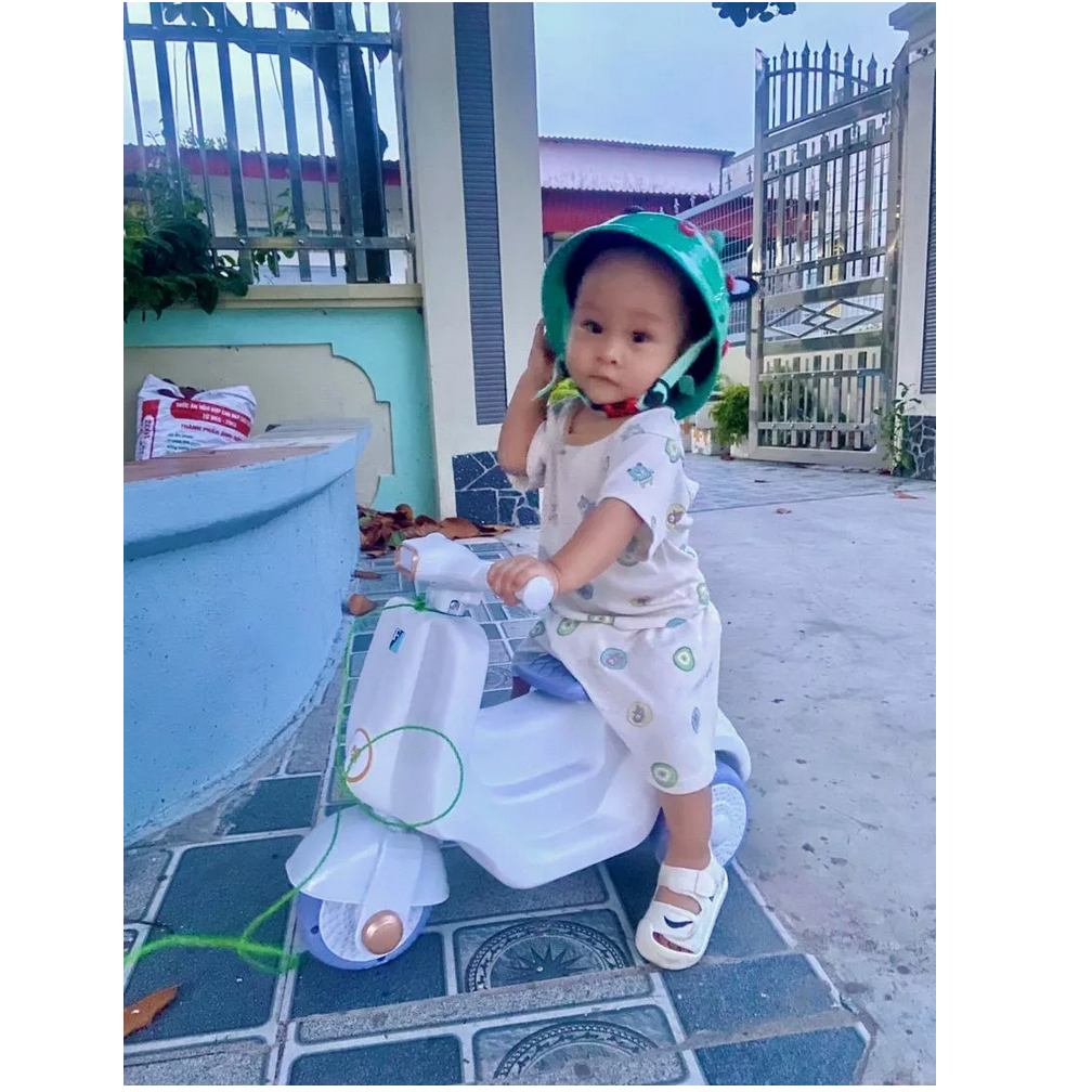 Xe chòi chân Vepa 98 cho bé xe bơi chân thăng bằng có đèn nhạc cho bé từ 1-4 tuổi tải trọng 60kg .
