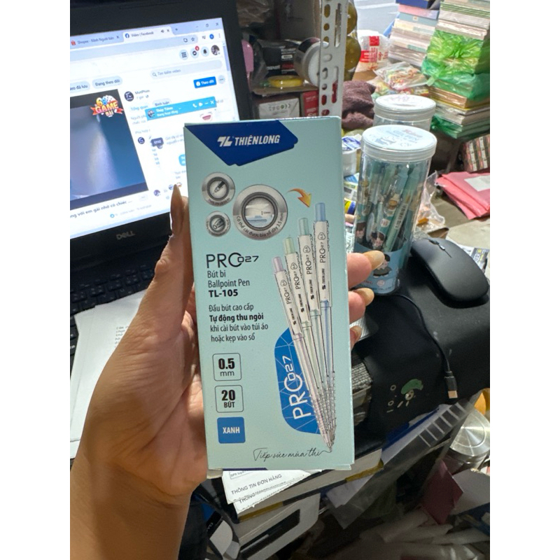 Hộp 20 bút bi Thiên Long Pro 027 ngòi cao cấp 0.5mm, thân bút màu pastel thời trang tự động thu ngòi TL-105