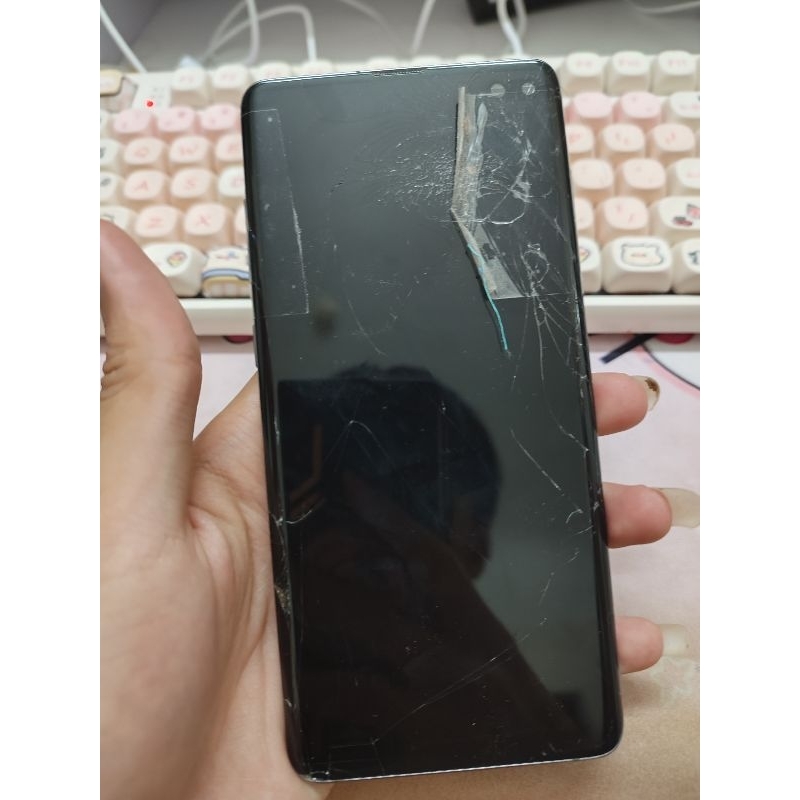 Xác sống samsung s10+ chip snap 855 và 128/8 còn màn, full chức năng