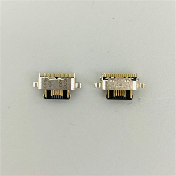 10 Chân sạc Vsmart Live 4 chính hãng