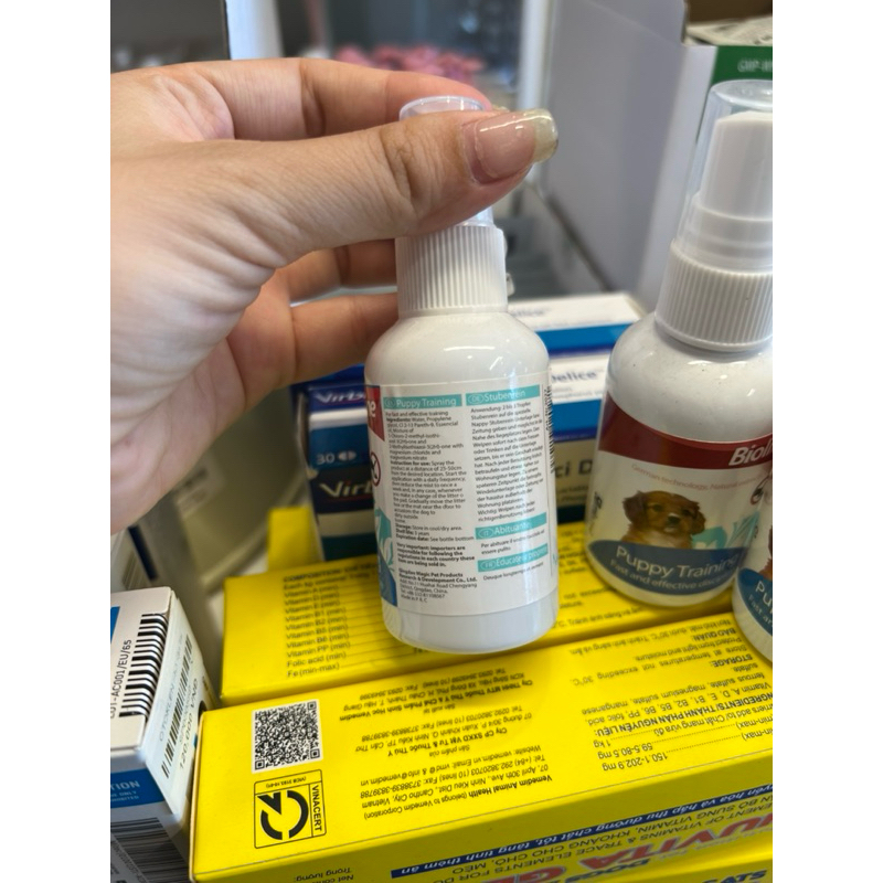 Lọ dung dịch xịt hướng dẫn chó đi vệ sinh đúng cách chai 50ml, hướng dẫn đi vệ sinh cho thú cưng