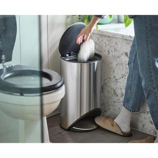 Thùng rác có bàn đạp Joseph Joseph 30152, 30151 , thùng rác nhà bếp tiết kiệm không gian GermanySnT HCM