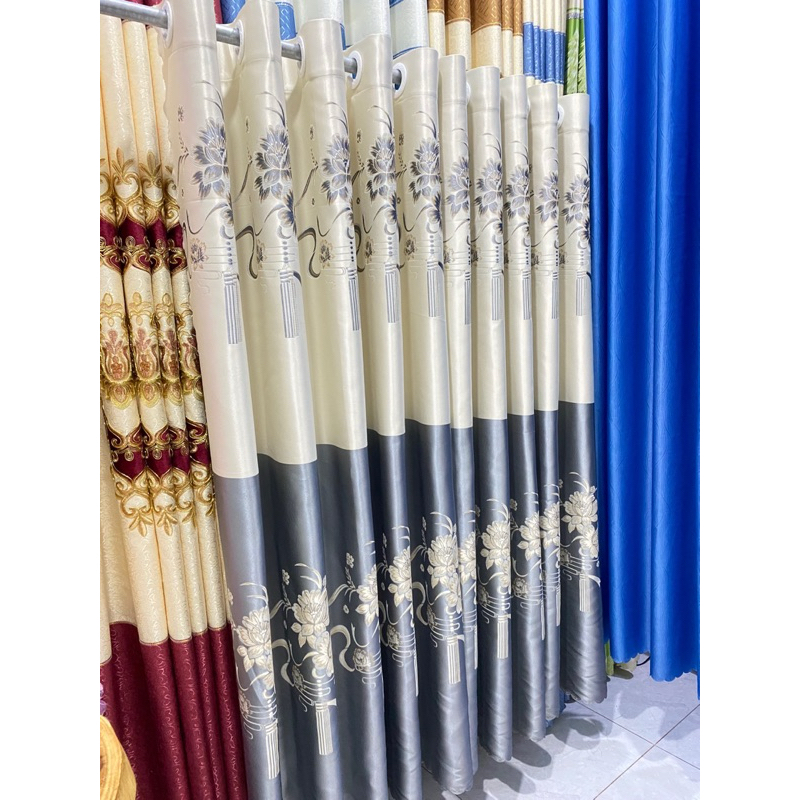 1 TẤM GẤM 3D MÀU XÁM PHỐ NỀN KEM TRẮNG CHƯA CÓ CÂY TREO - TREO 1 TẤM MUA 1 TẤM _TREO 2 TẤM MUA 2 TẤM RÈM CỬA VIỆT HÀN